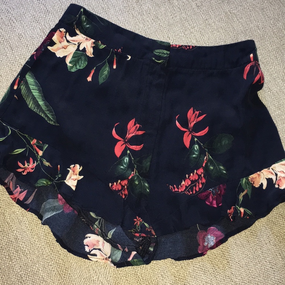 Zara floral shorts | Small